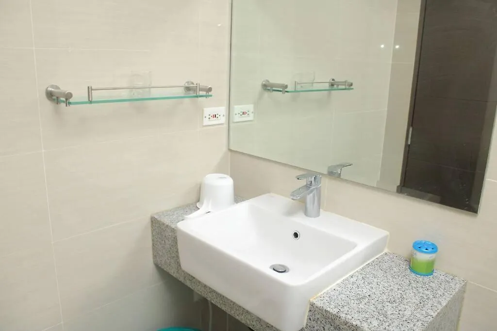 Apartment A2J Luxury 1Br Suite Near Venice Mall Bgc Taguig Manila